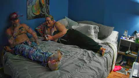 Snapshot of livingpuddle chatting on October 10, 2025, 2:43 am livingpuddle online show from October 10, 2025, 2:43 am