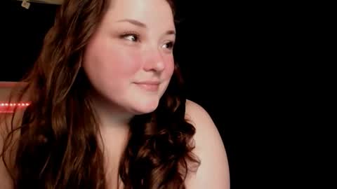 Snapshot of livinsubspace chatting on November 22, 2025, 2:43 am Liv online show from November 22, 2025, 2:43 am