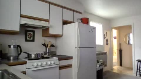 Liv Mirage online show from February 1, 2025, 6:51 pm