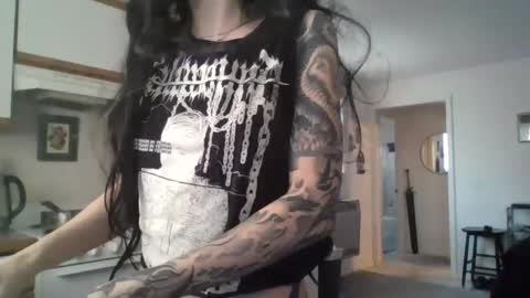 Liv Mirage online show from February 14, 2025, 3:58 pm