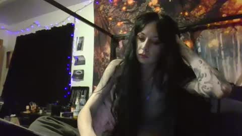 Liv Mirage online show from February 26, 2025, 4:25 am