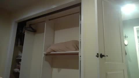 Liv Mirage online show from October 15, 2025, 7:19 am