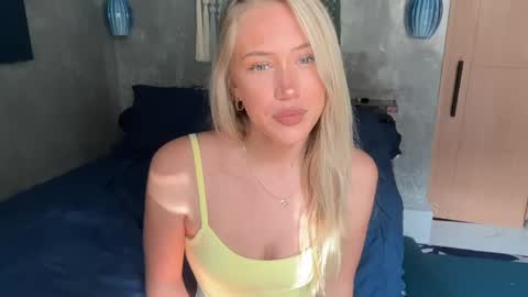 olivia online show from April 15, 2026, 1:12 am