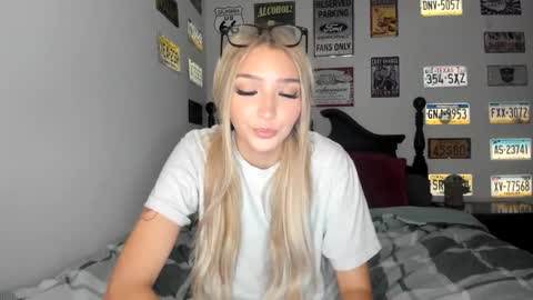 Livvy online show from January 13, 2026, 4:40 am