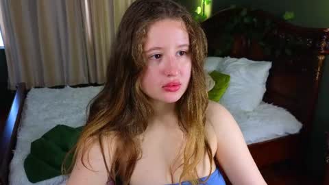Snapshot of liza_mur chatting on June 25, 2026, 11:37 am your love online show from June 25, 2026, 11:37 am
