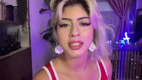 Lizeth online show from February 6, 2025, 11:15 pm