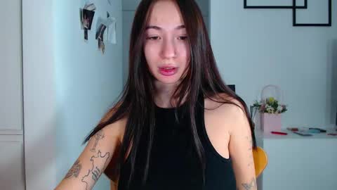 Liza online show from November 19, 2025, 2:28 pm