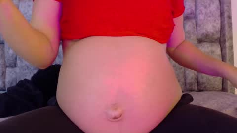  LIZBETH ROSS  online show from January 14, 2026, 10:32 am