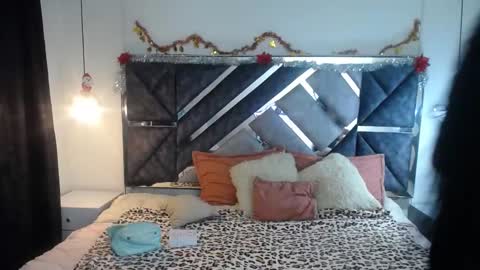 Lizha  online show from January 3, 2025, 8:22 pm