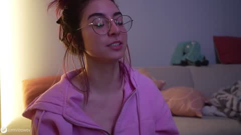 Liselle online show from February 20, 2026, 2:08 am