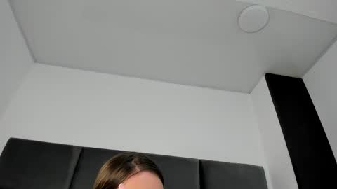 lizz_luna online show from November 4, 2025, 7:13 pm