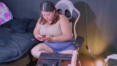 lizz_milf online show from September 19, 2025, 6:59 am