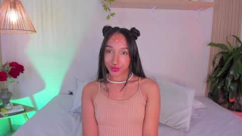 lizzaferreti online show from October 31, 2025, 11:55 am