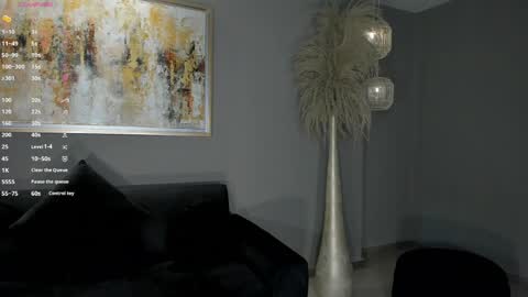 Lizzi  online show from April 9, 2026, 8:03 pm