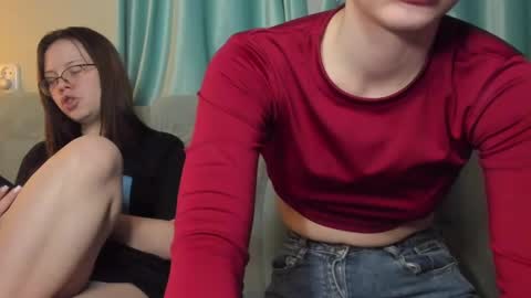 lizzi_muur online show from January 30, 2025, 2:36 pm