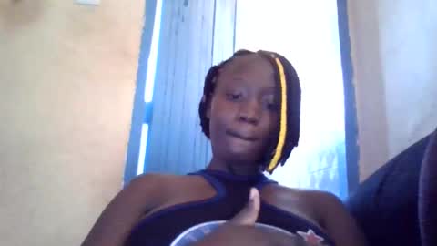Snapshot of lizzie2020 chatting on May 28, 2026, 7:27 am lizzie2020 online show from May 28, 2026, 7:27 am