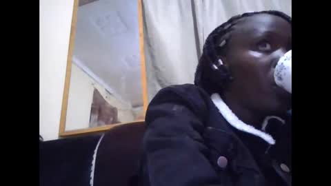 Snapshot of lizzie2020 chatting on May 31, 2026, 6:53 pm lizzie2020 online show from May 31, 2026, 6:53 pm