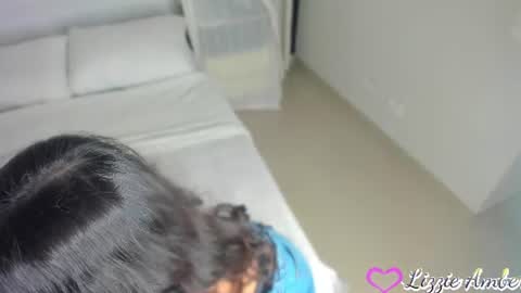 lizzieamber online show from July 14, 2026, 10:21 am