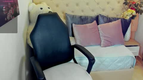 Lizzy Joss online show from October 5, 2025, 2:21 am