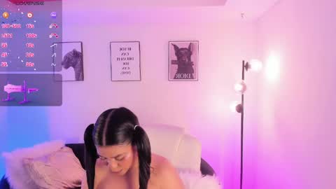 lizzyponcee online show from May 24, 2026, 6:29 am