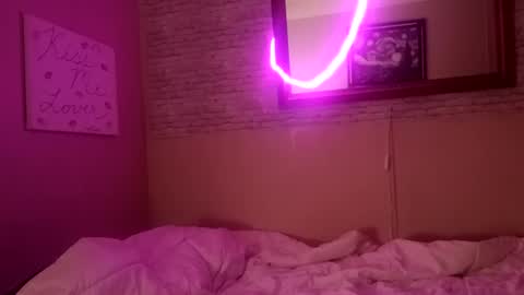 LjCherry online show from October 12, 2025, 4:33 am