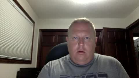 Snapshot of lkn4fun32 chatting on May 2, 2026, 5:23 am lkn4fun32 online show from May 2, 2026, 5:23 am
