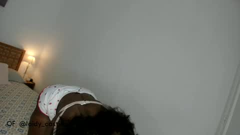 Lady online show from November 7, 2025, 4:18 pm