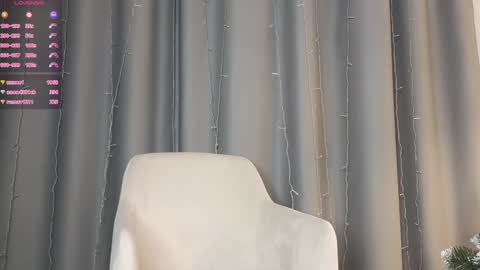 Snapshot of llesslie chatting on January 12, 2025, 9:40 pm Lesly online show from January 12, 2025, 9:40 pm