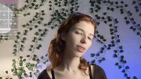 Snapshot of llesslie chatting on March 7, 2025, 7:49 pm Lesly online show from March 7, 2025, 7:49 pm