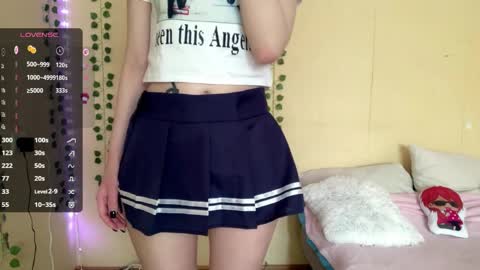 Lana online show from April 4, 2026, 6:33 am