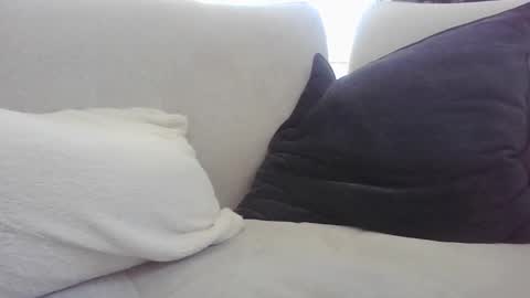 Lnkn online show from March 5, 2025, 8:43 am