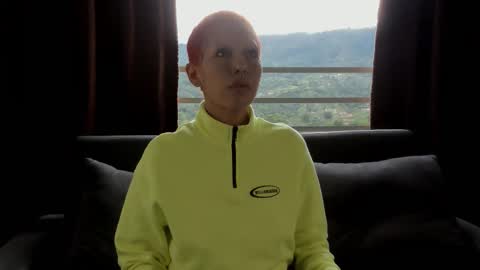 Lynx Mist online show from February 1, 2026, 9:24 pm