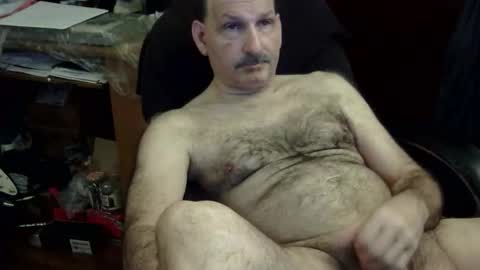 loades182025 online show from February 4, 2026, 3:34 am