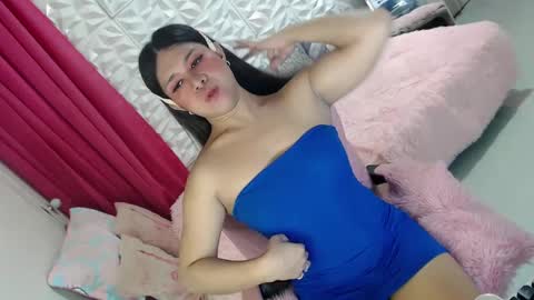 Snapshot of lobotara69 chatting on February 19, 2025, 3:39 am Thea online show from February 19, 2025, 3:39 am