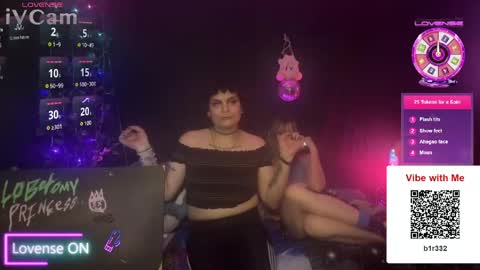 Snapshot of lobotomyprincess chatting on April 13, 2026, 11:32 pm LobotomyPrincess online show from April 13, 2026, 11:32 pm