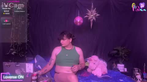 Snapshot of lobotomyprincess chatting on April 19, 2026, 5:51 am LobotomyPrincess online show from April 19, 2026, 5:51 am