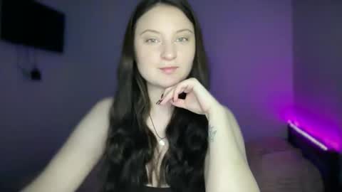 locaalis1 online show from October 25, 2025, 12:23 pm