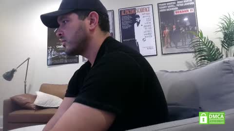 lockdownlove online show from November 19, 2025, 4:23 am