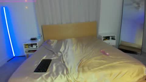 lolo 3 online show from February 25, 2025, 8:58 am