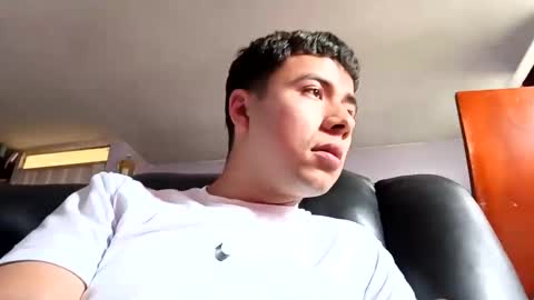 Snapshot of lof_ly08 chatting on March 5, 2025, 6:12 pm lof_ly08 online show from March 5, 2025, 6:12 pm