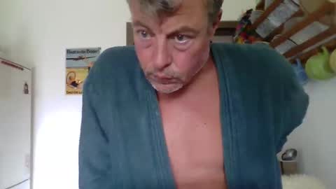 lofe_1978 online show from June 1, 2026, 8:27 am