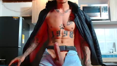 Snapshot of logan__777 chatting on October 19, 2025, 1:39 am Logan online show from October 19, 2025, 1:39 am