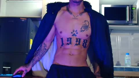 Snapshot of logan__777 chatting on November 8, 2025, 1:17 am Logan online show from November 8, 2025, 1:17 am