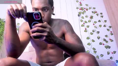 LOGAN DRAKE online show from January 11, 2026, 4:06 am