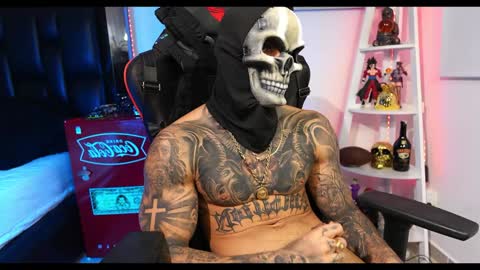 logan_hugh8 online show from December 19, 2024, 11:57 pm