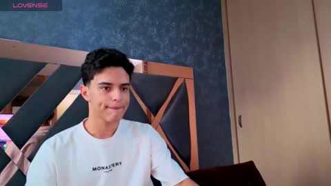 logan madoox online show from September 19, 2025, 10:43 pm