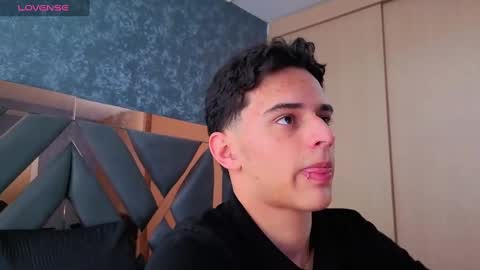 logan madoox online show from September 20, 2025, 7:04 pm