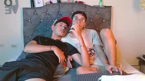 logan_willyams_ online show from September 17, 2025, 9:38 pm