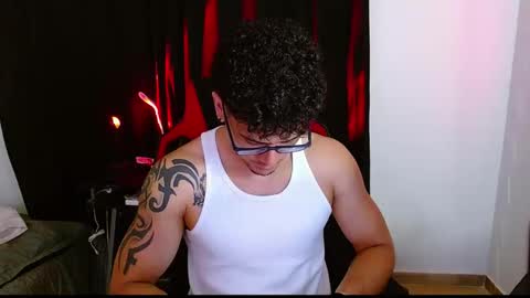 Snapshot of loganandrwz chatting on February 12, 2026, 12:49 am Loganandrwz online show from February 12, 2026, 12:49 am