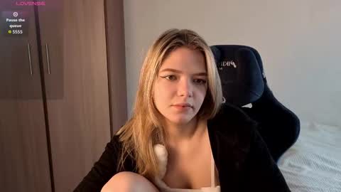 Logan and Katana online show from October 13, 2025, 10:04 am